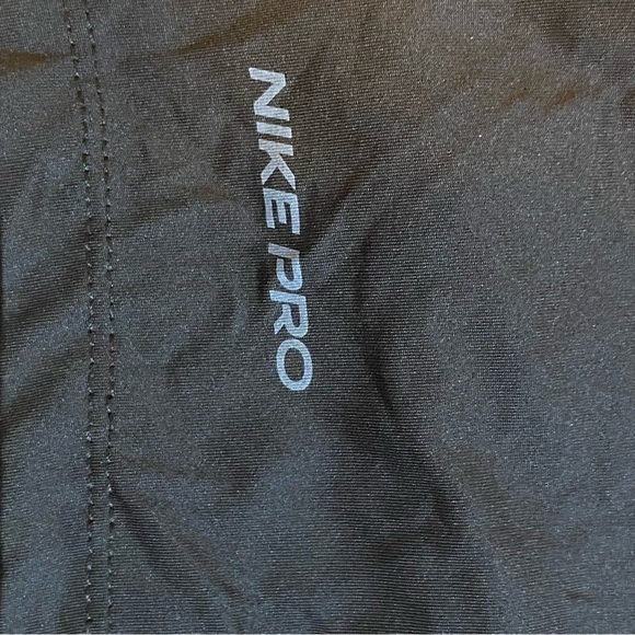 Nike Pro Black Performance Gear - Picture 3 of 5